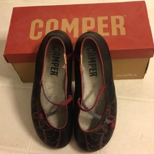 Black/red Camper flats size 7